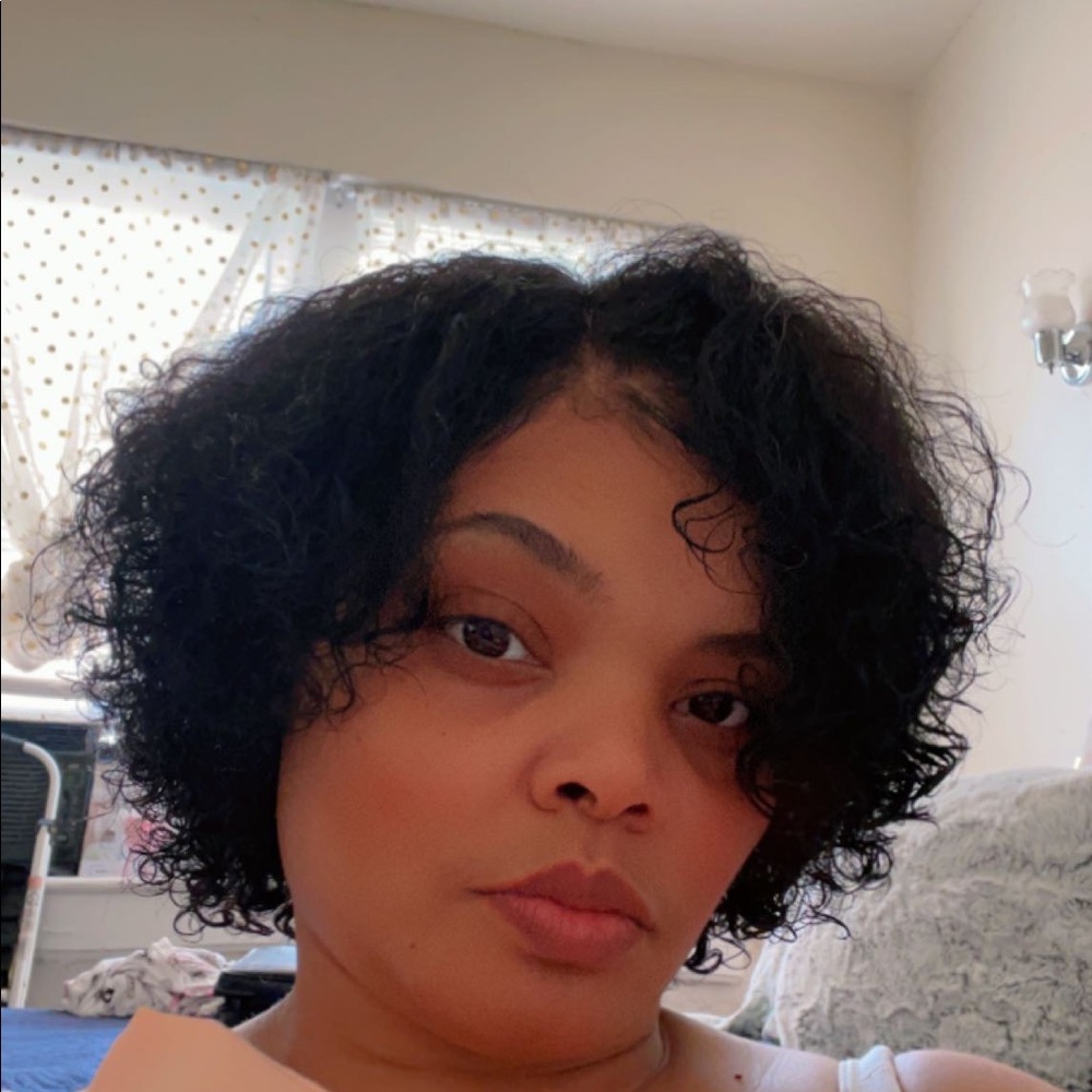 Meet your Posher, Tishieka